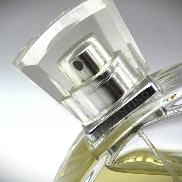 VALENTINO Valentino Eau de Parfum for Women 50ml 1.6 fl.oz. - Picture 5 of 7